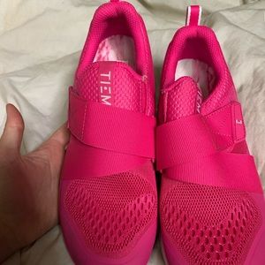 TIEM SPIN SHOES 7.5 HOT PINK WORN LESS THAN 5X